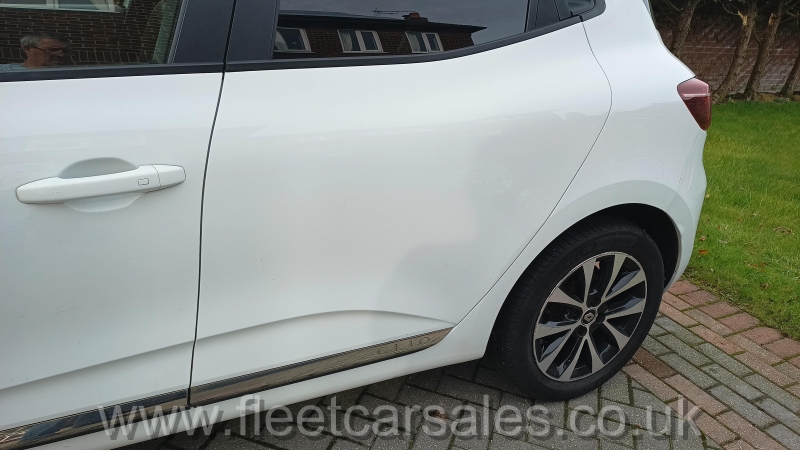 Renault Clio Iconic (2)